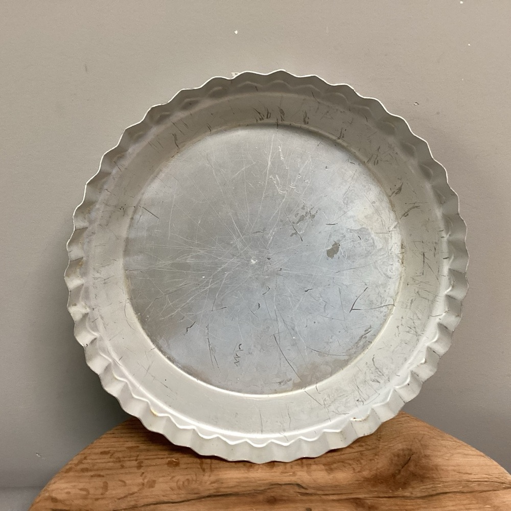 ⚫️ Vintage - Wear-Ever Aluminum Pie Pan - Made In USA - No. 2865 - Collectible
